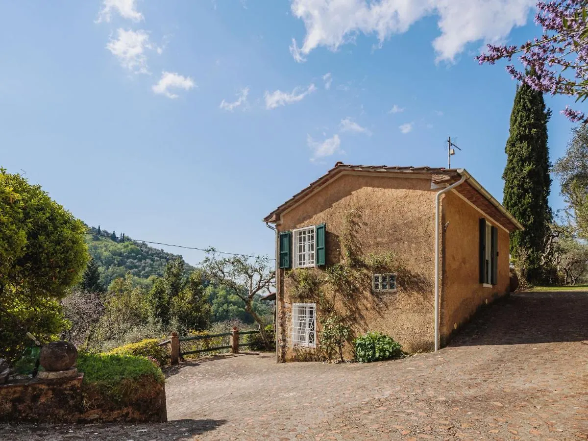 Holiday Home Il Glicine By Interhome Montemagno  0*, Montemagno (Lucca)